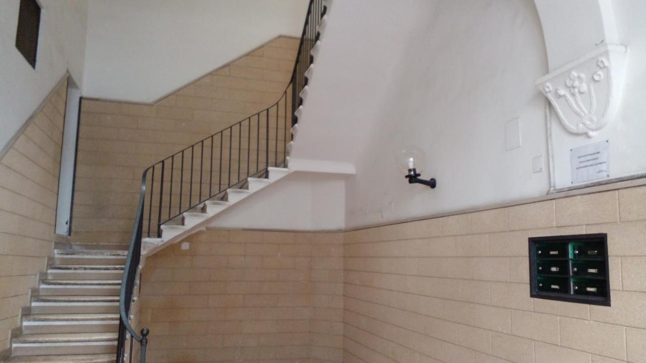 La Rosa Rossa Otel Bari Dış mekan fotoğraf