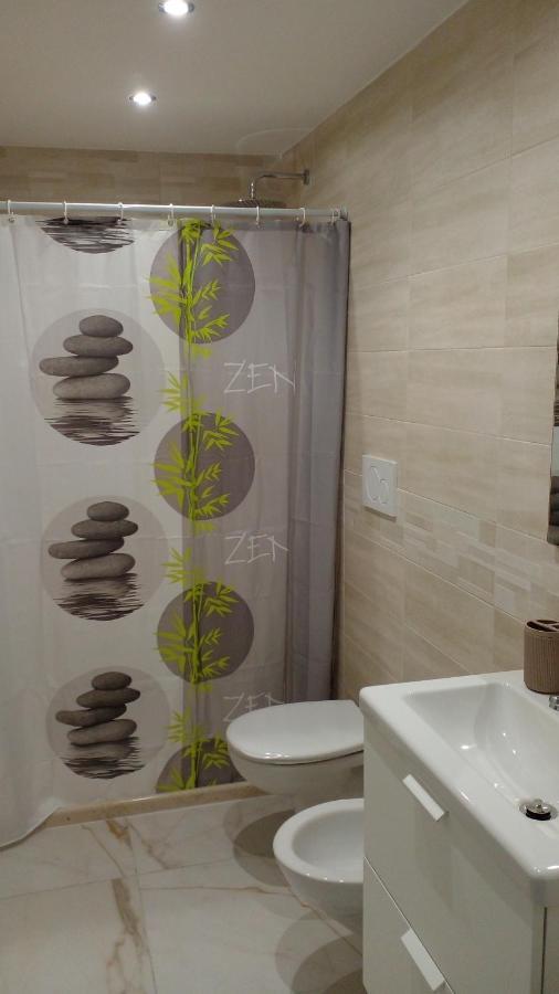 La Rosa Rossa Otel Bari Dış mekan fotoğraf