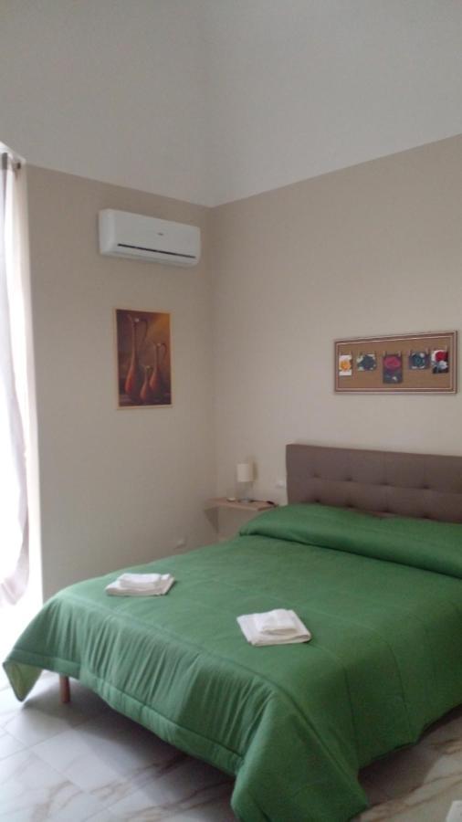 La Rosa Rossa Otel Bari Dış mekan fotoğraf